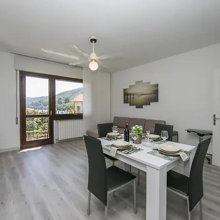 Le Campanelle Διαμέρισμα Lesa
